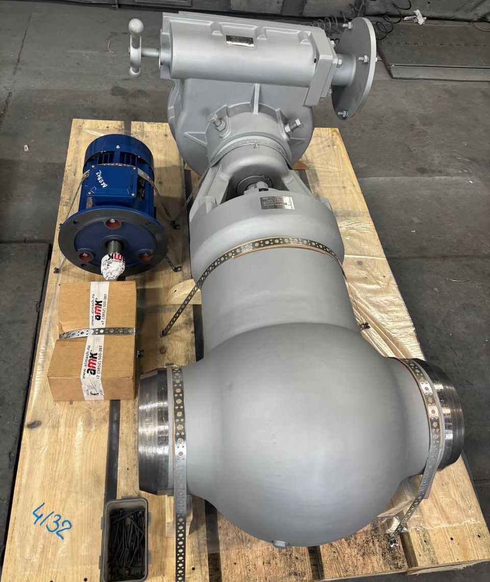 Задвижка с редуктором марки АМК | фото