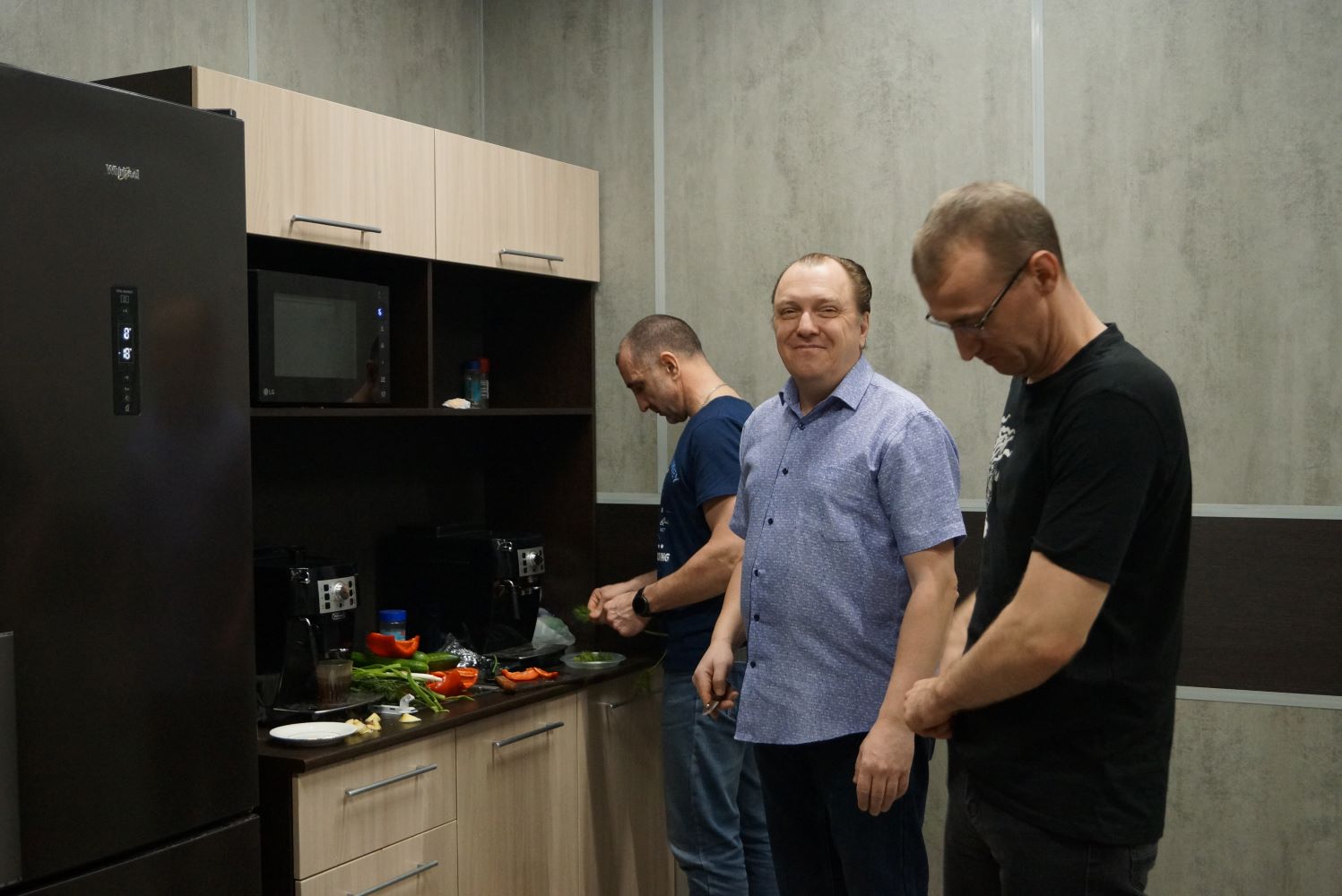 8 марта на АО АМК | фото